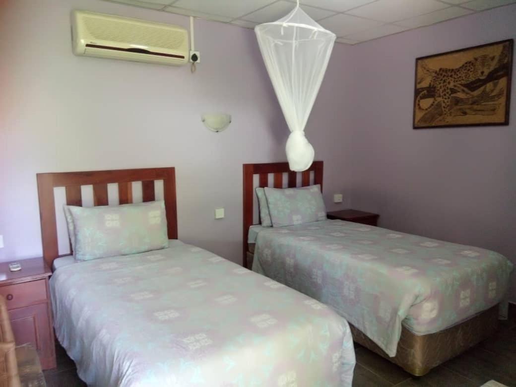 Gloria'S Bed And Breakfast Livingstone Exterior foto