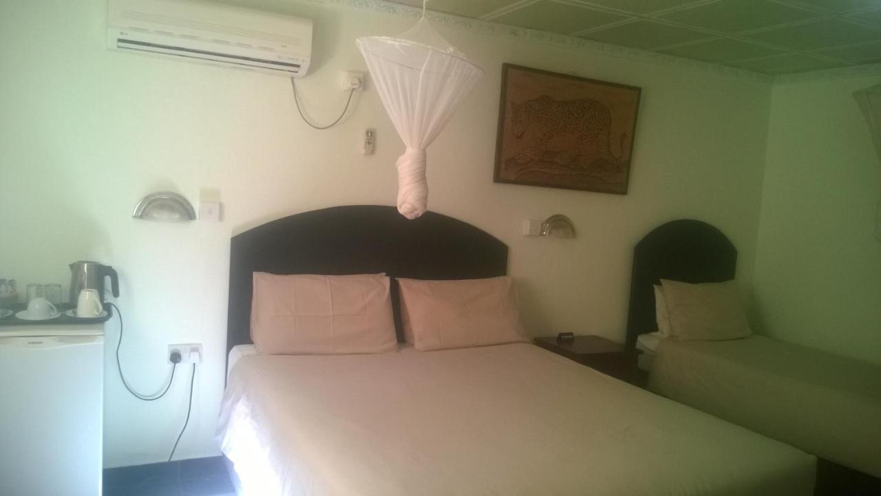 Gloria'S Bed And Breakfast Livingstone Exterior foto