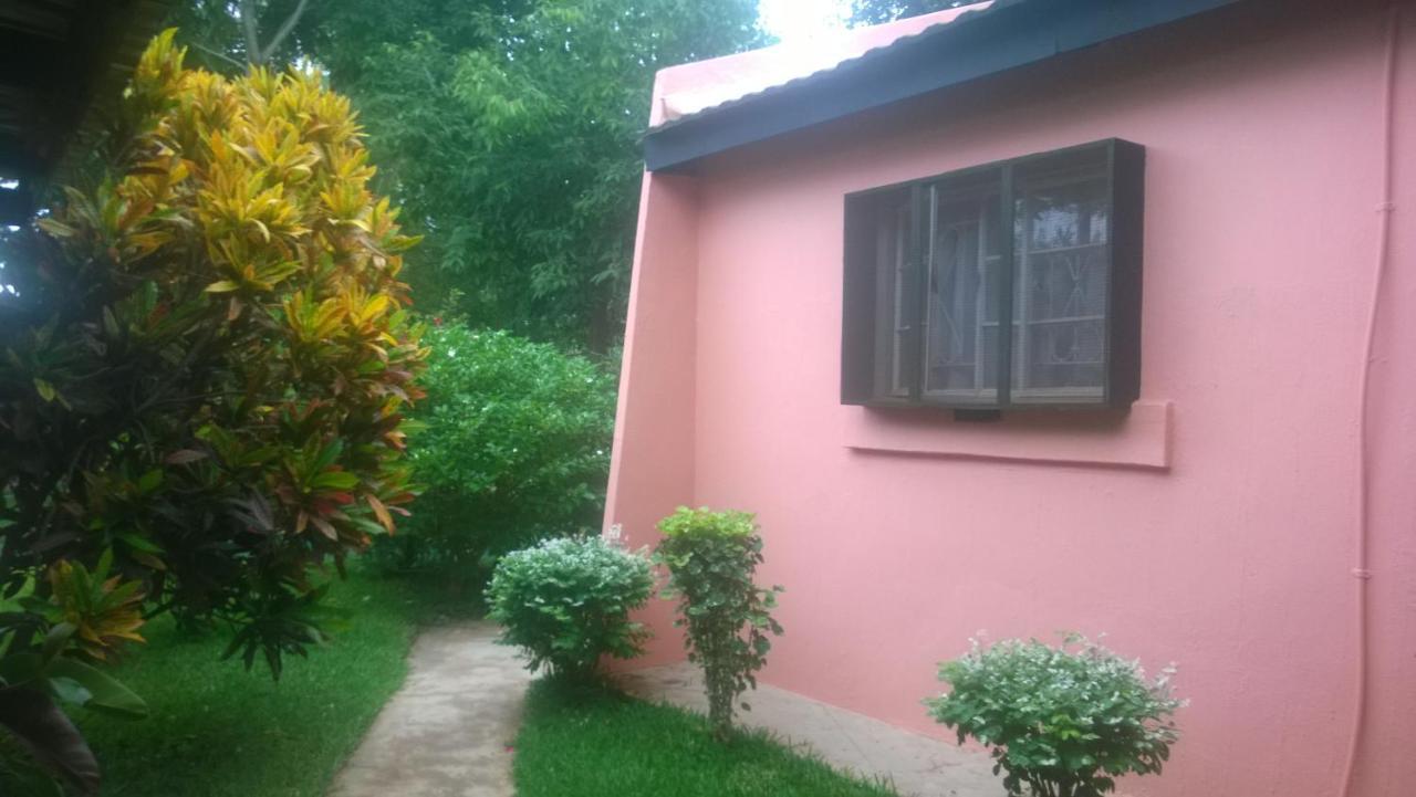 Gloria'S Bed And Breakfast Livingstone Exterior foto