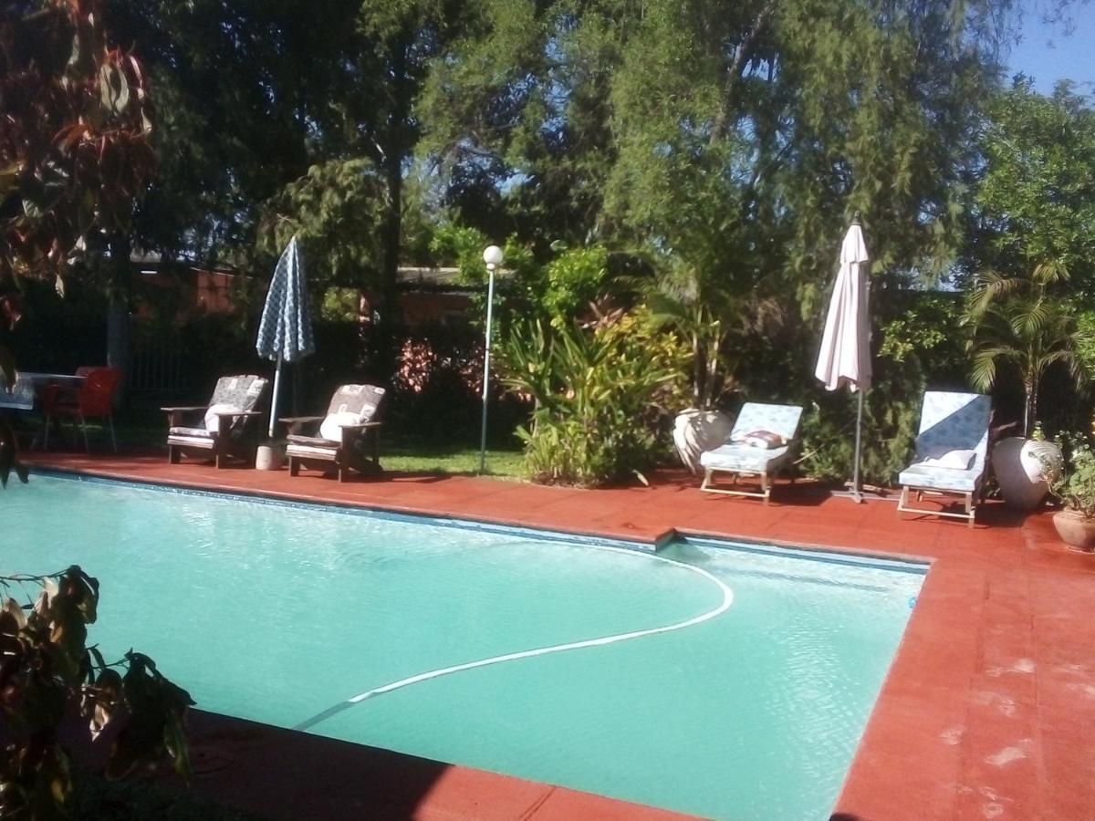 Gloria'S Bed And Breakfast Livingstone Exterior foto