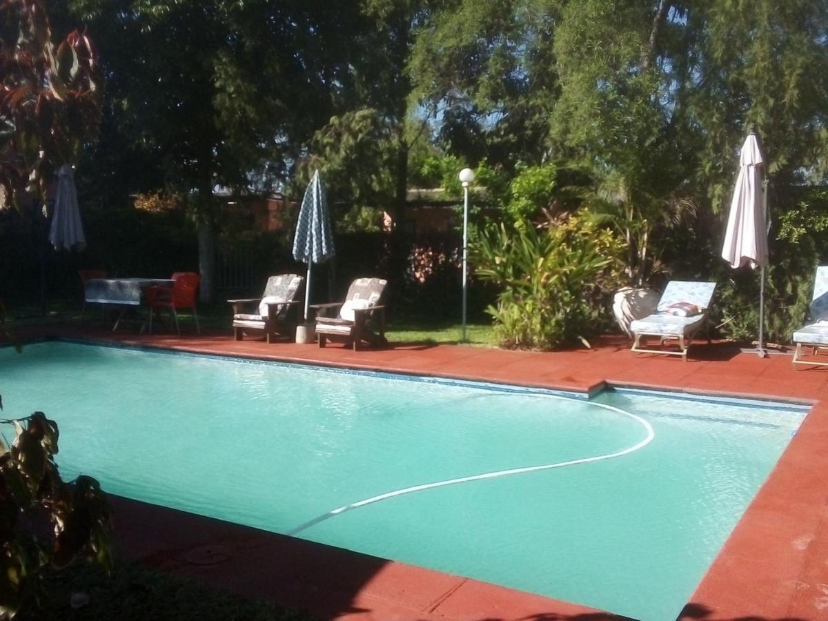 Gloria'S Bed And Breakfast Livingstone Exterior foto